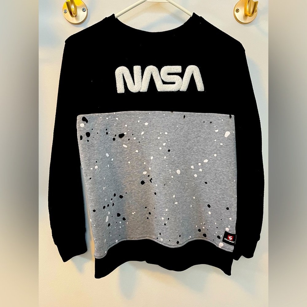 Cool NASA Sweatshirt, all the rage these days.